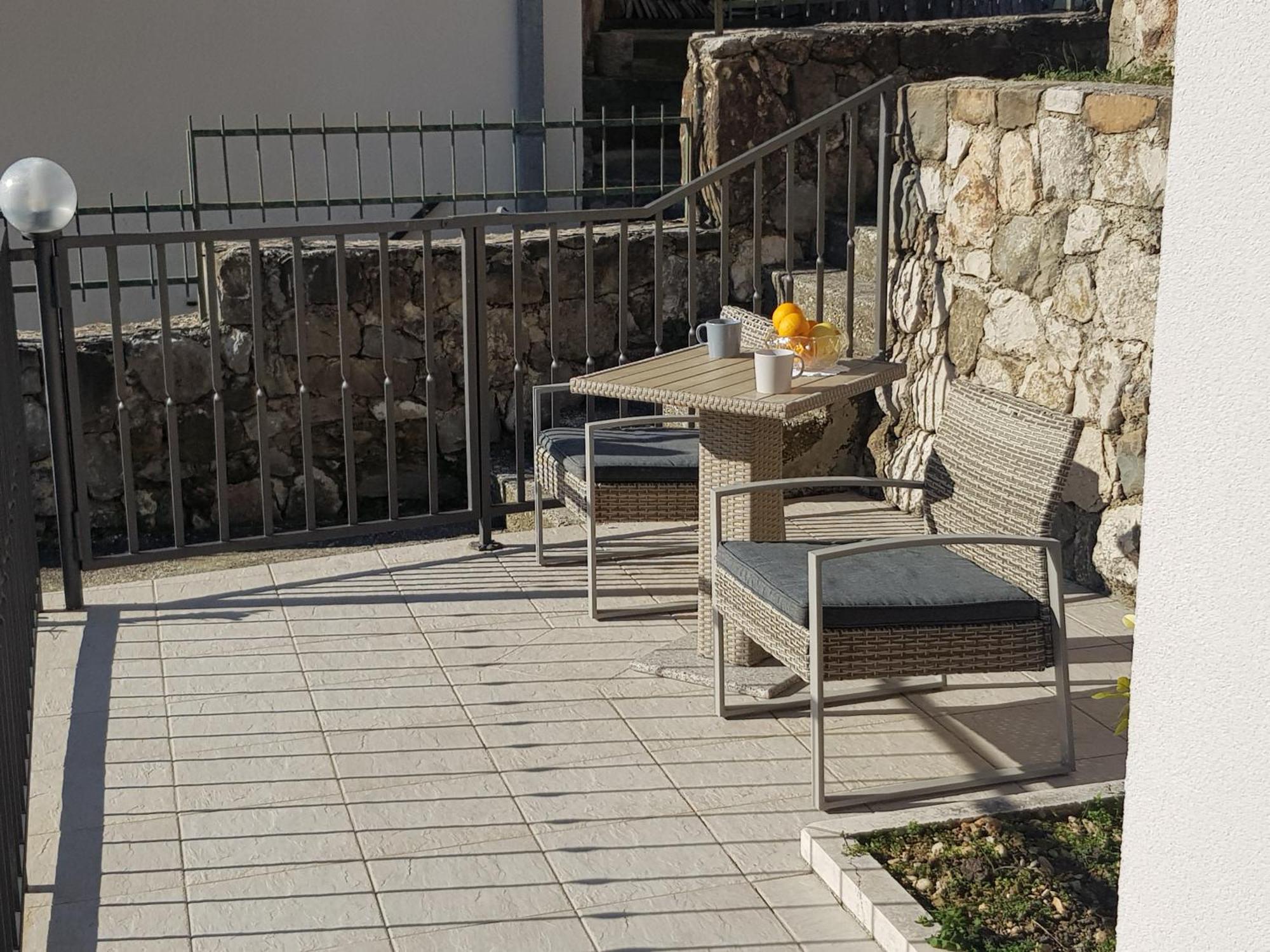Apartments Pero 포드고라 객실 사진