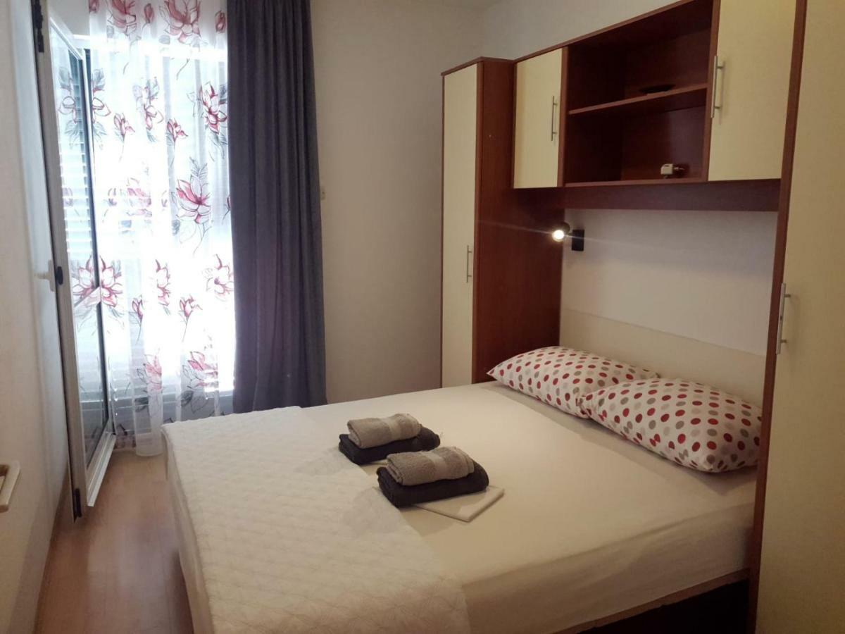 Apartments Pero 포드고라 외부 사진